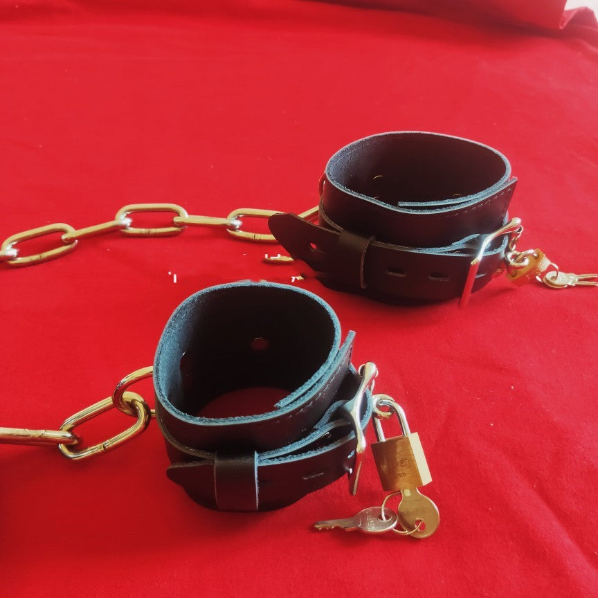 Adjustable Nipple Clamps for Women & Couples – Metal Sensory Bondage Toy for Intimate Roleplay